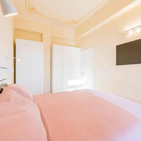 Apartment A Window On Portosole - Central- Terrace - Wifi Sanremo